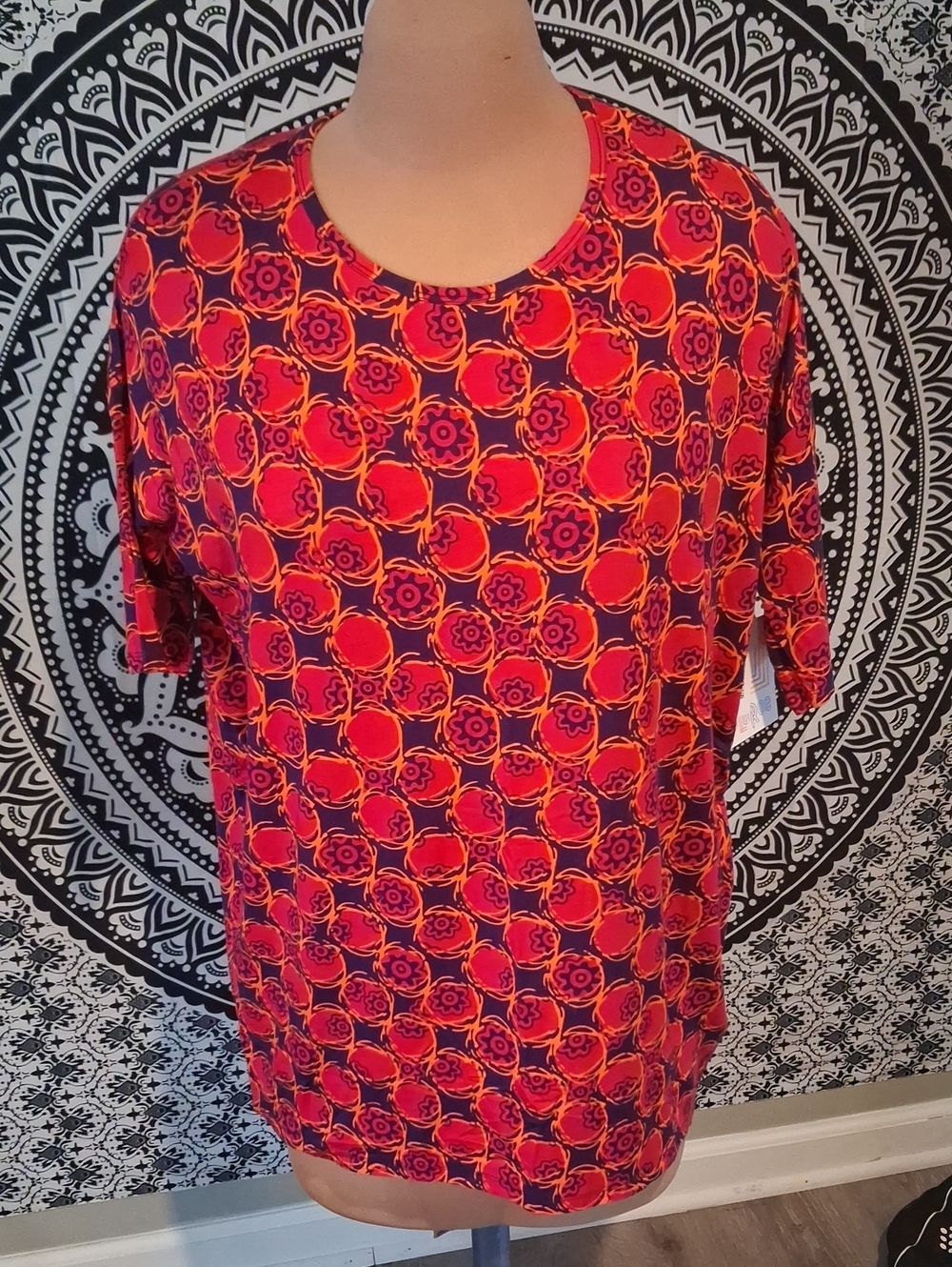 LuLaRoe Short Sleeve Crewneck Top in Red and Purple Floral Geo